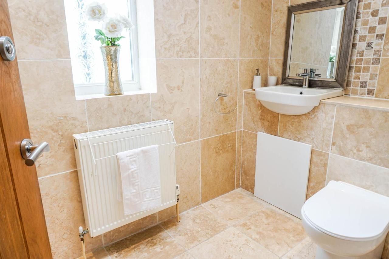 The Beach House - Fully Refurbed March 2024 Oystermouth Buitenkant foto